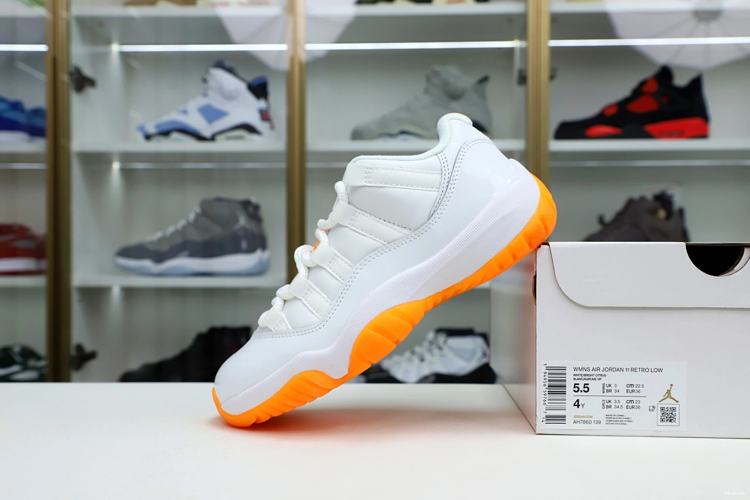 11 CITRUS' 'BRIGHT WMNS LOW RETRO JORDAN AIR 1104